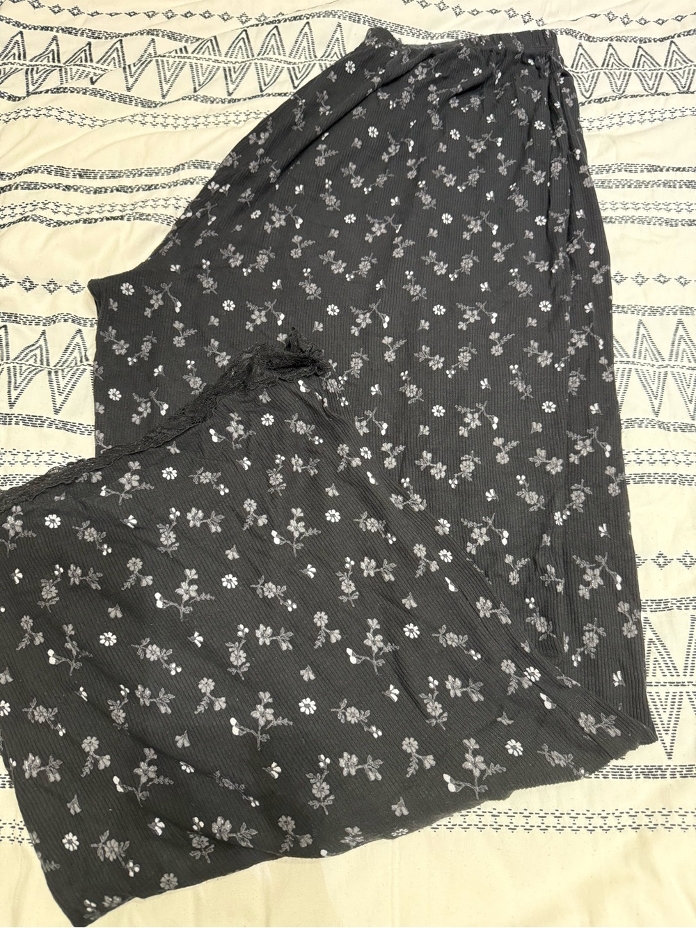 aerie Black Floral Ribbed Pajama Pants